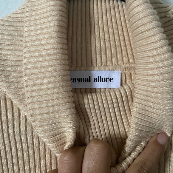 NWOT! GYPSY QUEEN Turtle Neck Dress - Picture 4 of 4